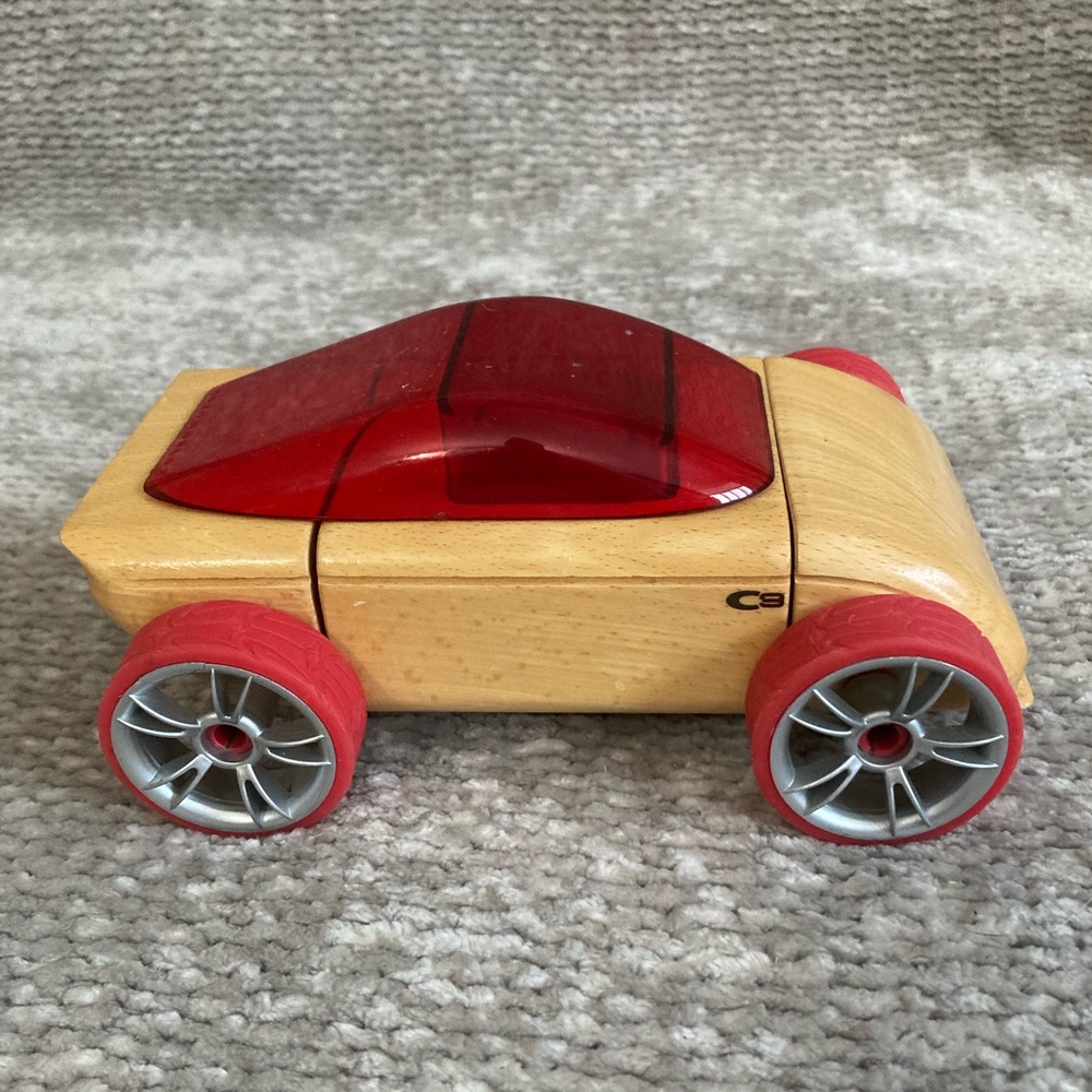 AUTOMOBLOX Car Designed‎ by Calello Red Classic Retro Toy Collectible Quality